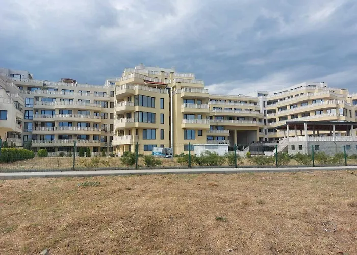 Апартамент Sarafovo